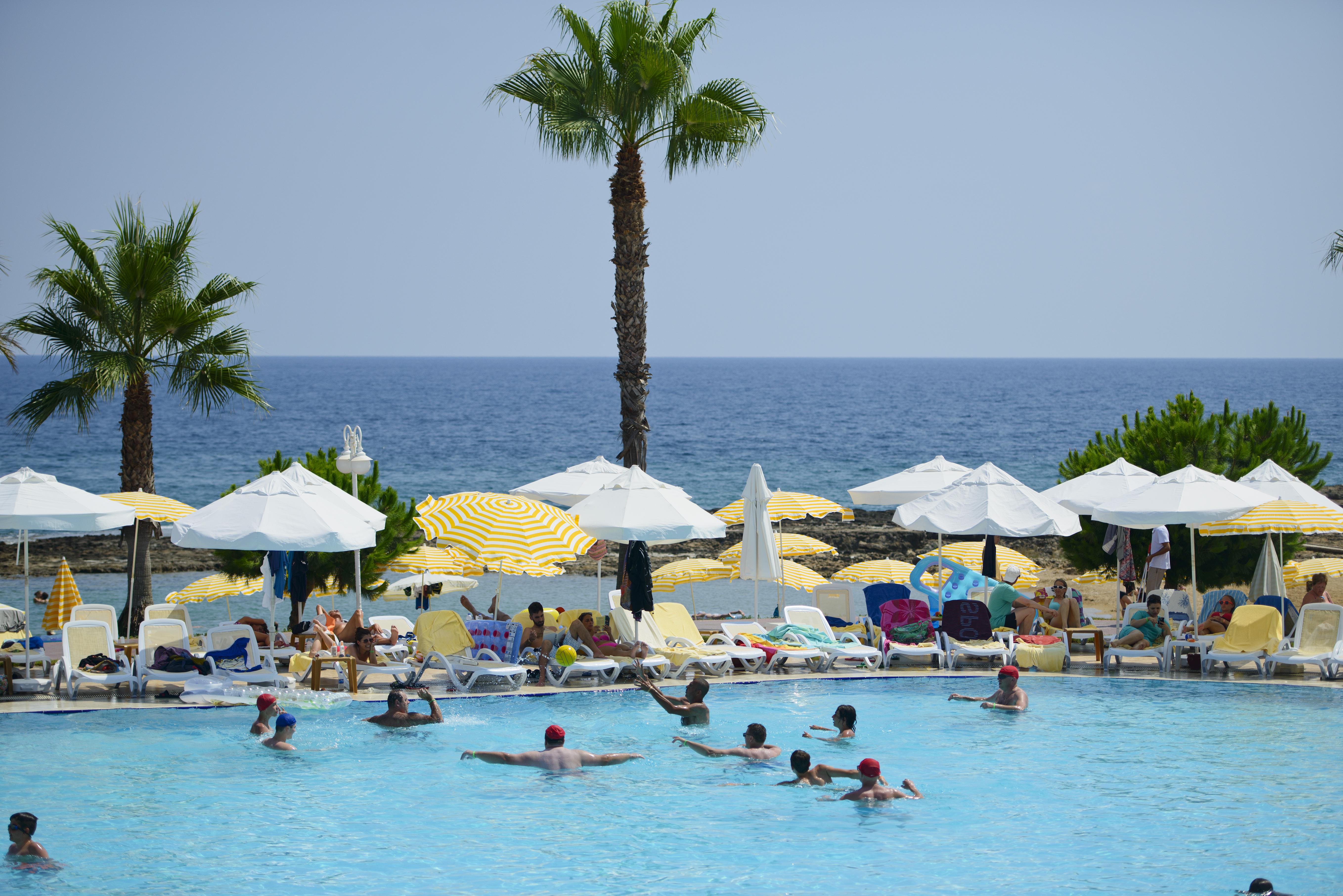 Oz Hotels Incekum Beach Resort & Spa Hotel Окурджалар Экстерьер фото