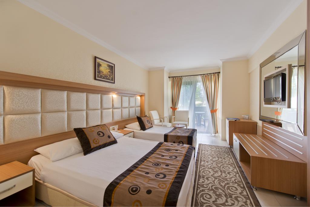 Oz Hotels Incekum Beach Resort & Spa Hotel Окурджалар Экстерьер фото