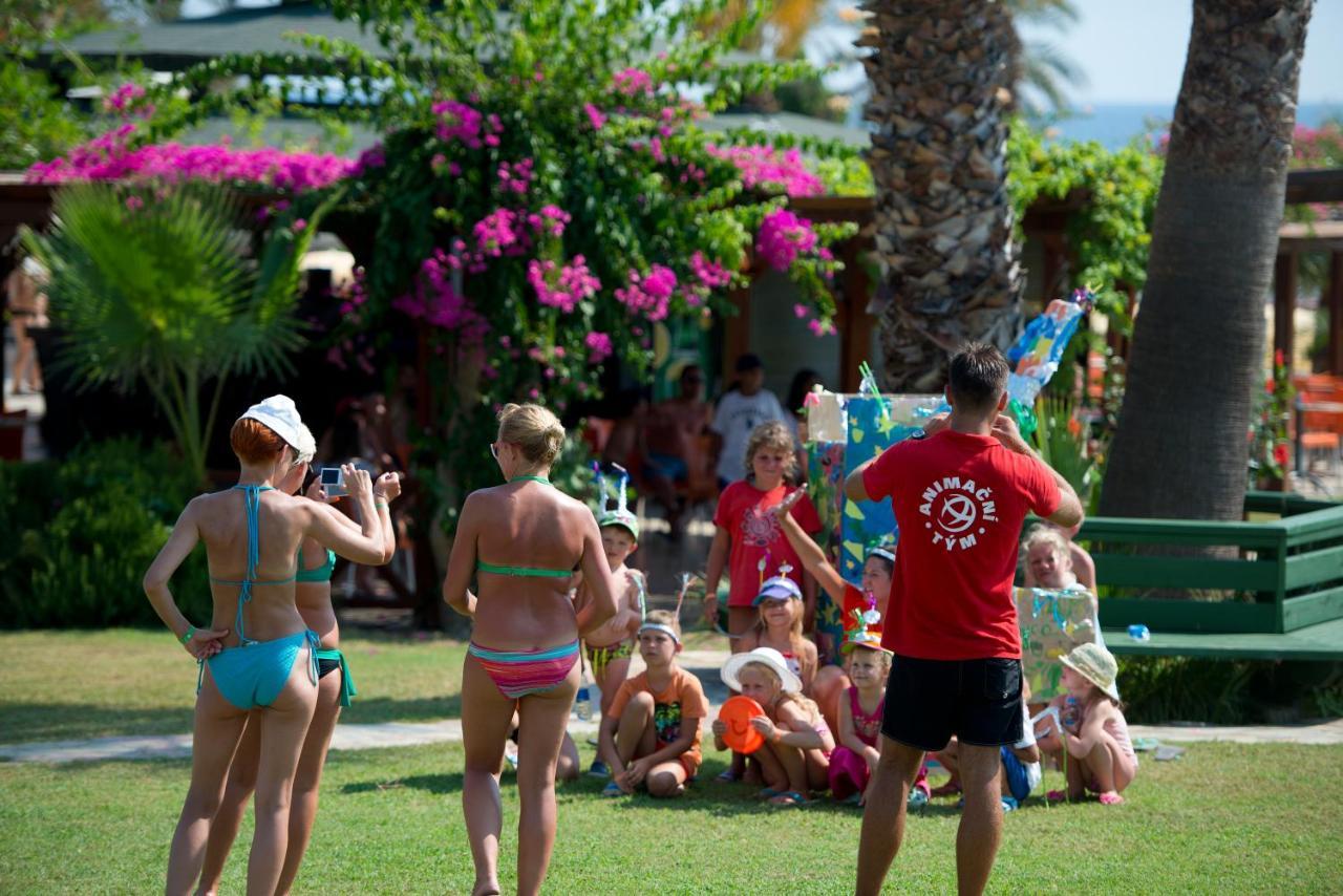 Oz Hotels Incekum Beach Resort & Spa Hotel Окурджалар Экстерьер фото