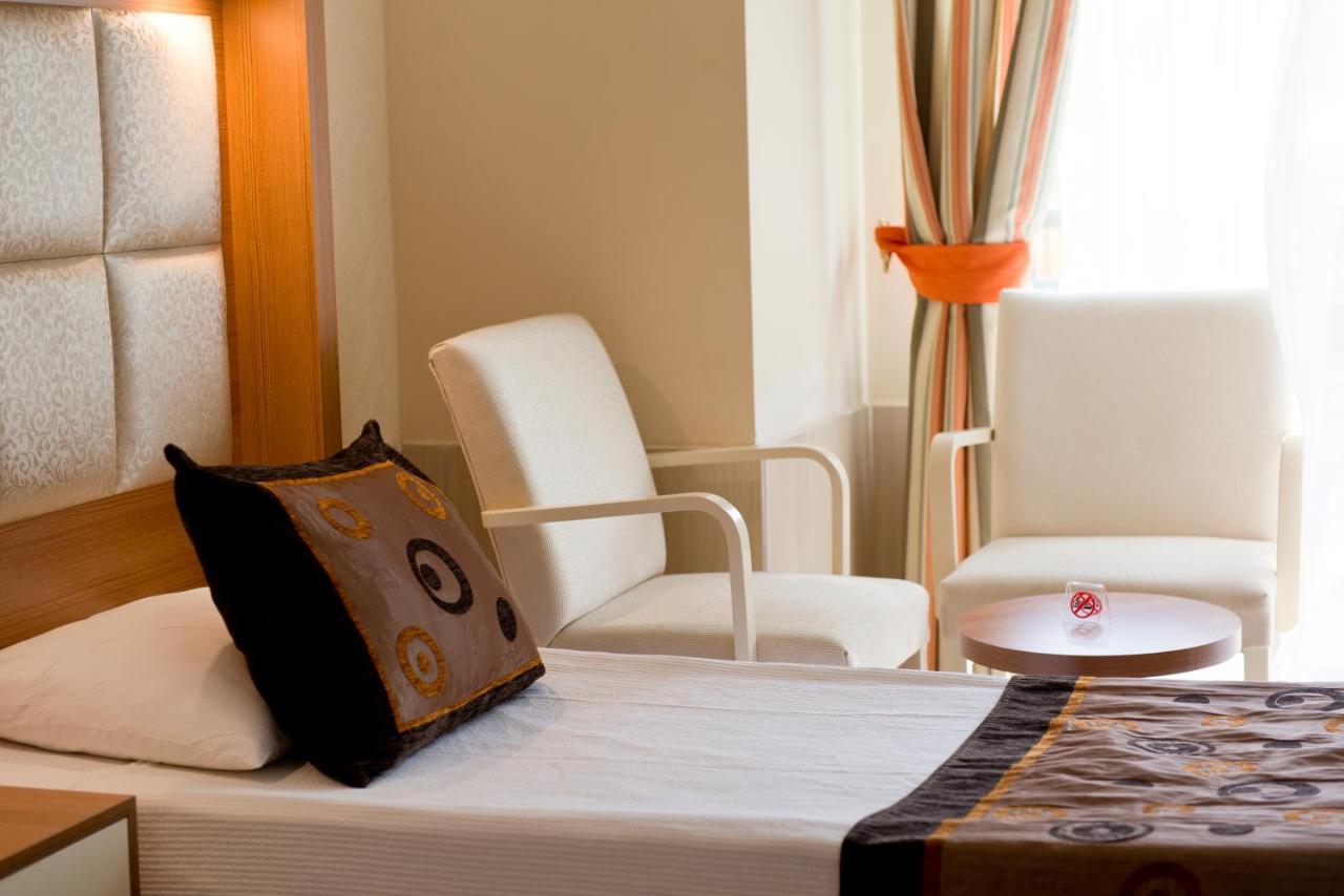 Oz Hotels Incekum Beach Resort & Spa Hotel Окурджалар Экстерьер фото